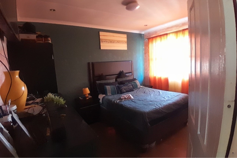 2 Bedroom Property for Sale in Wesfleur Western Cape